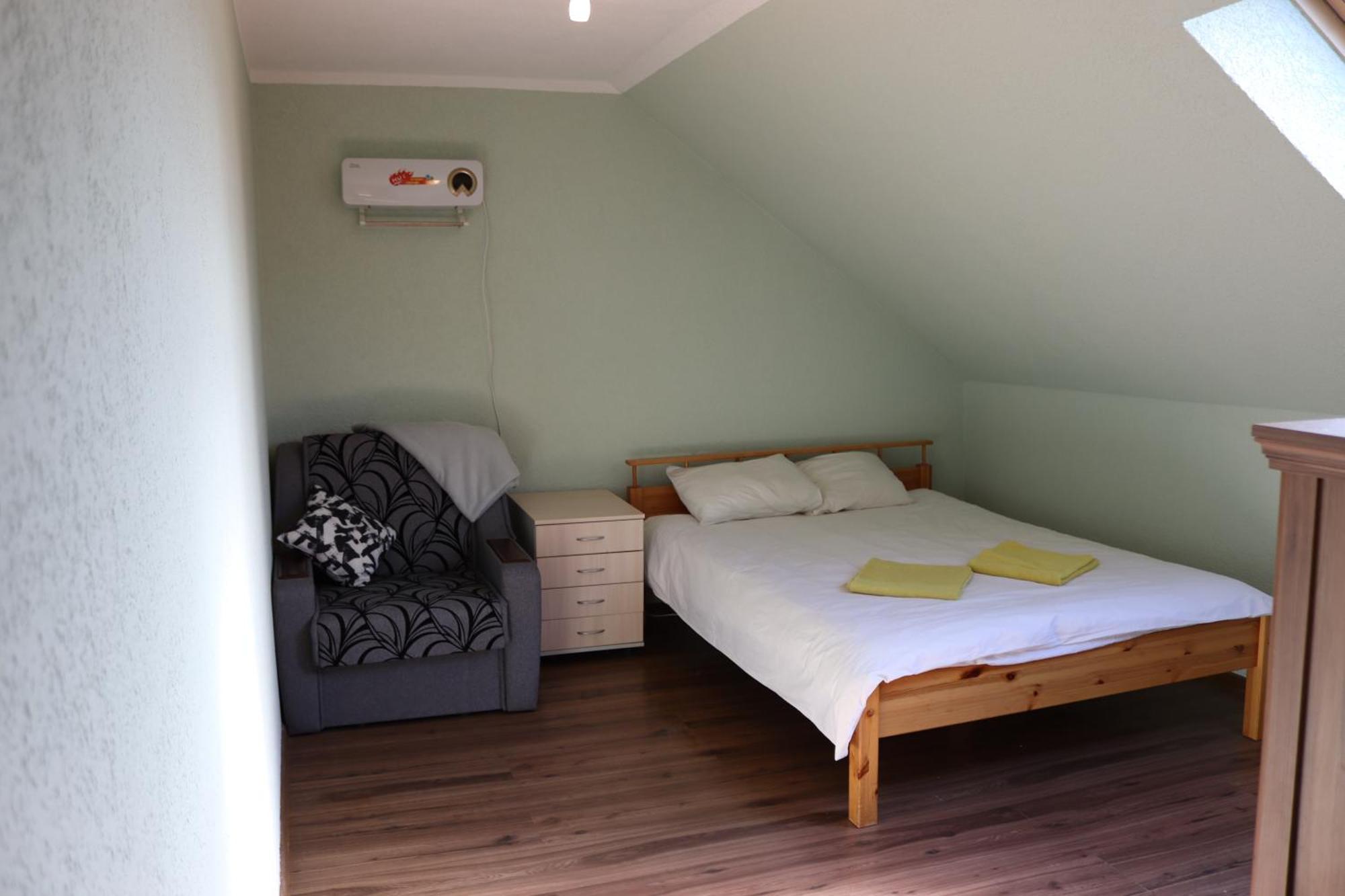 Hotel Kundzini Bīriņi Esterno foto