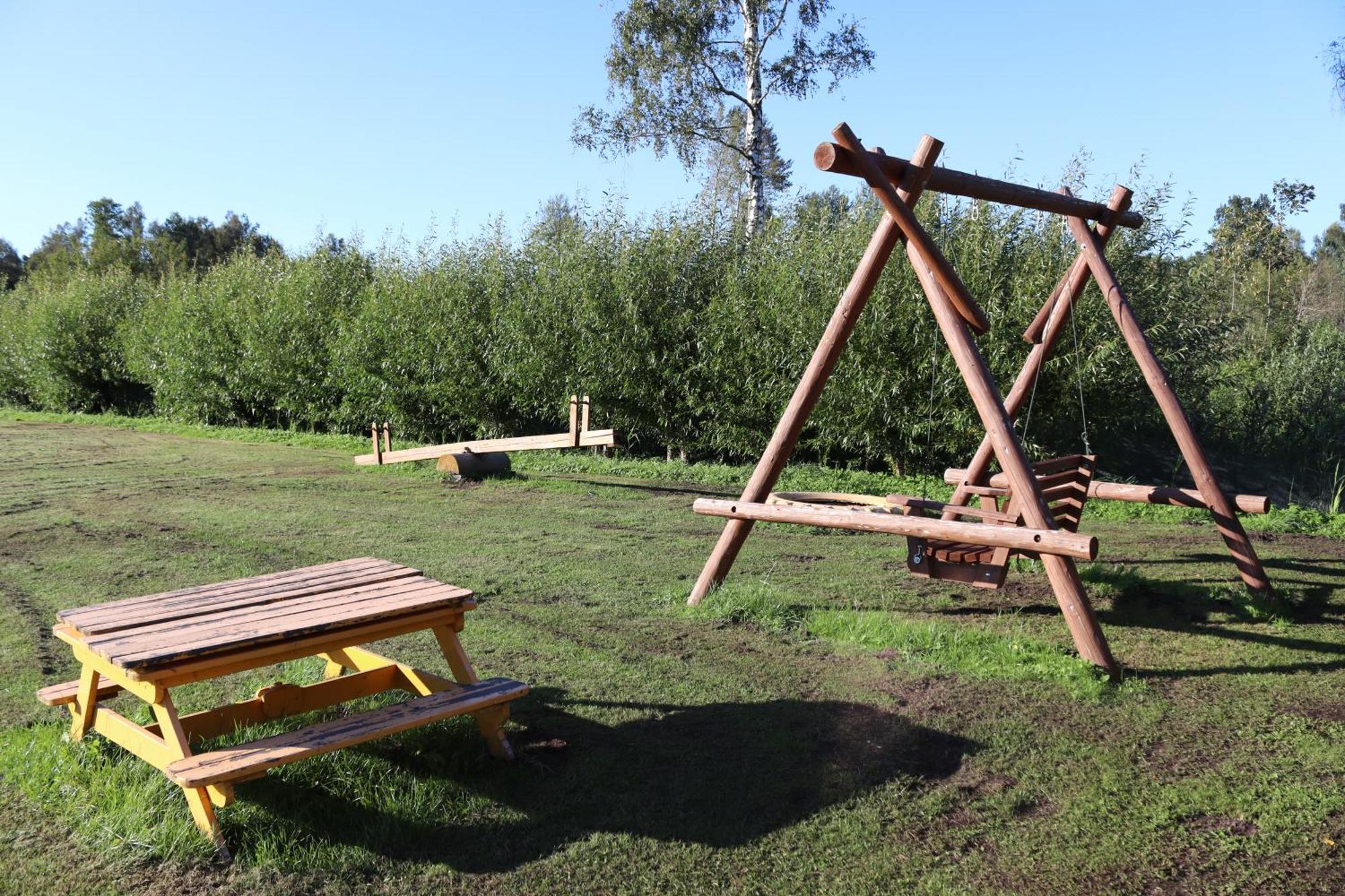 Hotel Kundzini Bīriņi Esterno foto