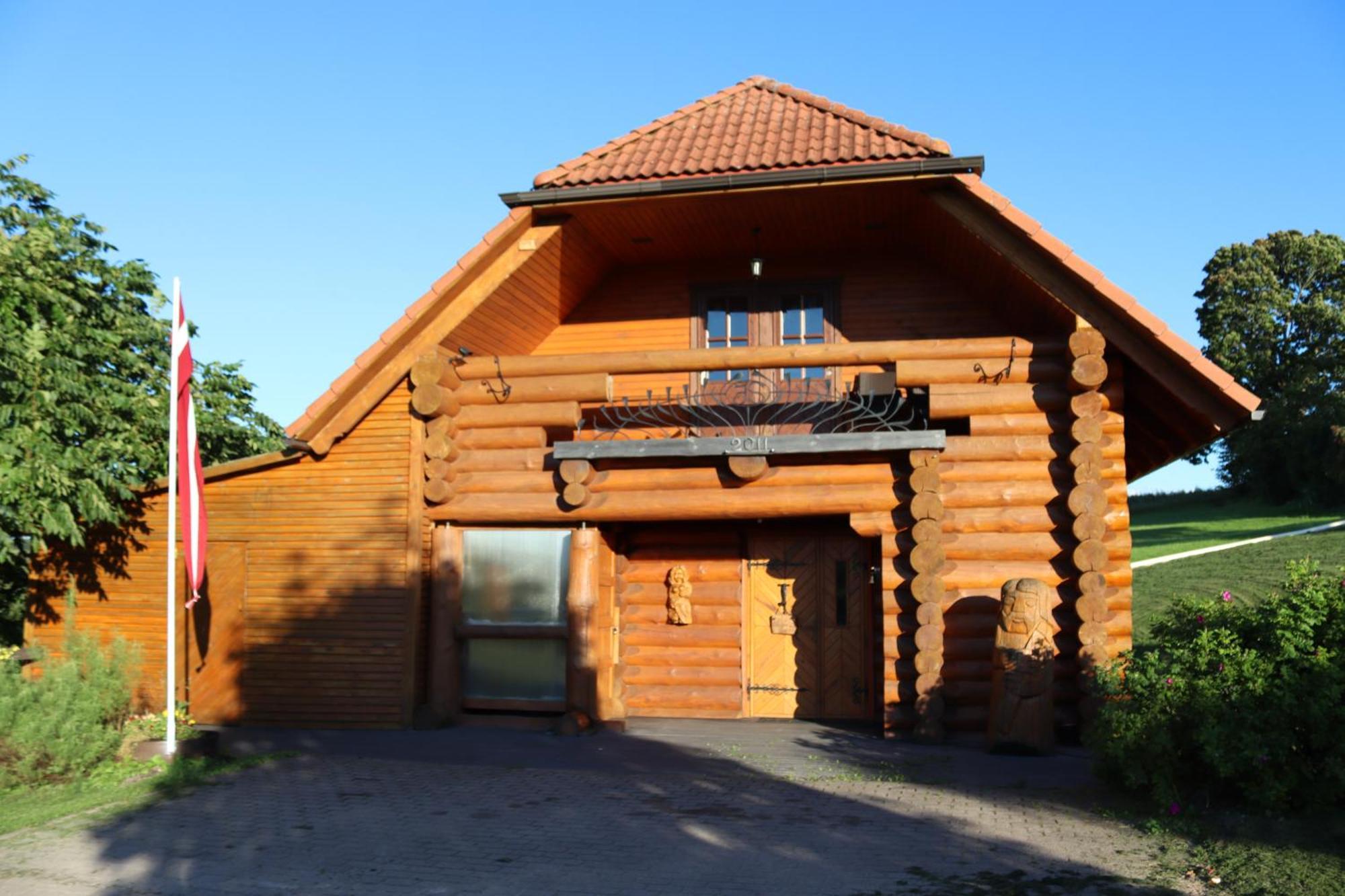Hotel Kundzini Bīriņi Esterno foto